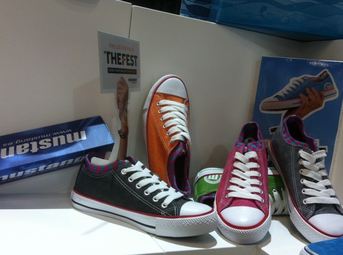 compra online calzado deportivo mustang converse desigual